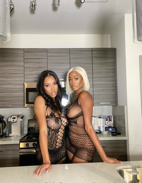 beautiful tits onlyfans art xxx images