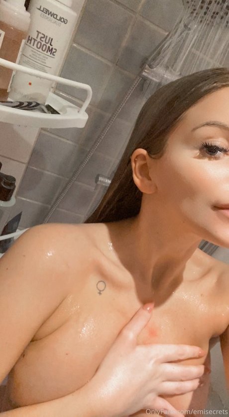 Emisecrets beautiful pornstar img