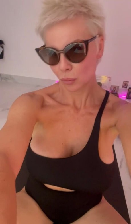 Nadya Basinger model porn image