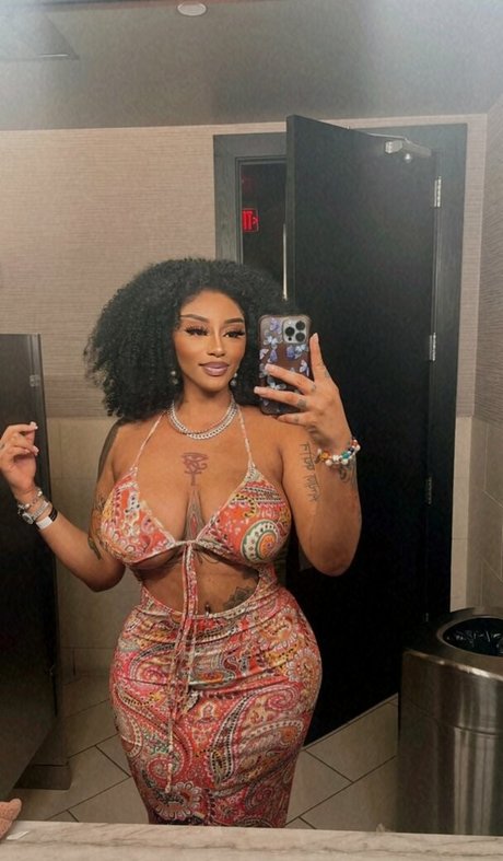 nigerianamazon pornographic star pic