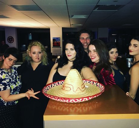 brunette petite onlyfans free naked pic