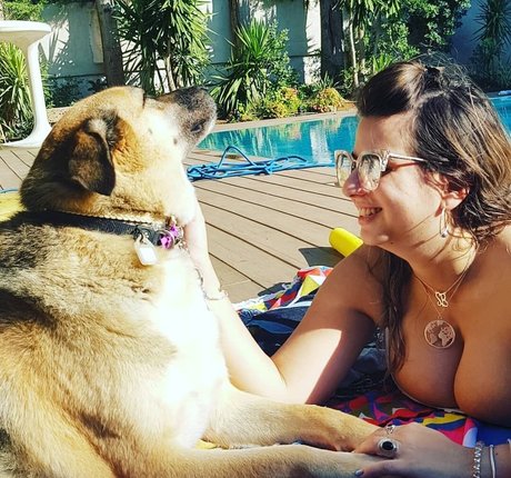 Sapir Sol hot star photo