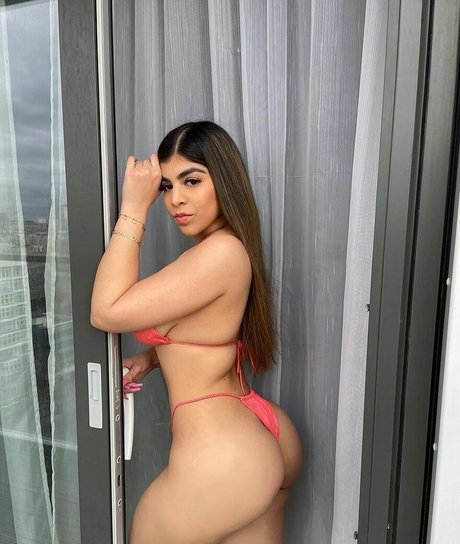 Deevaxo porn actress picture