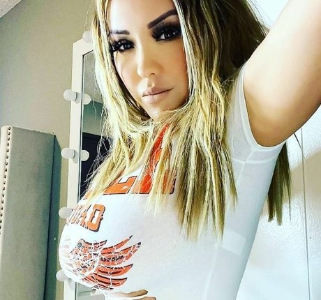 Lupe Ramos pretty actress picture