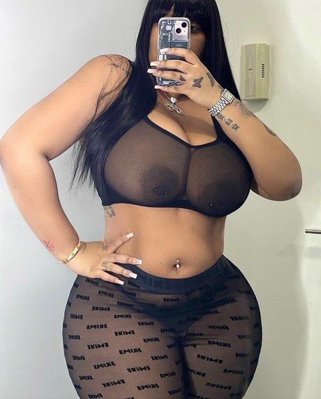 kinkykior best model images