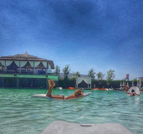 Silvia Bodeanu star erotic image