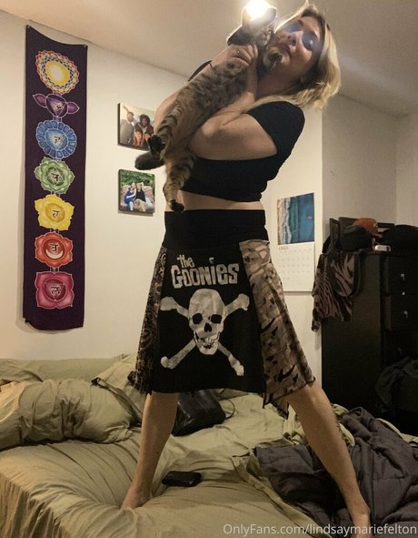 lindsaymariefelton best star img