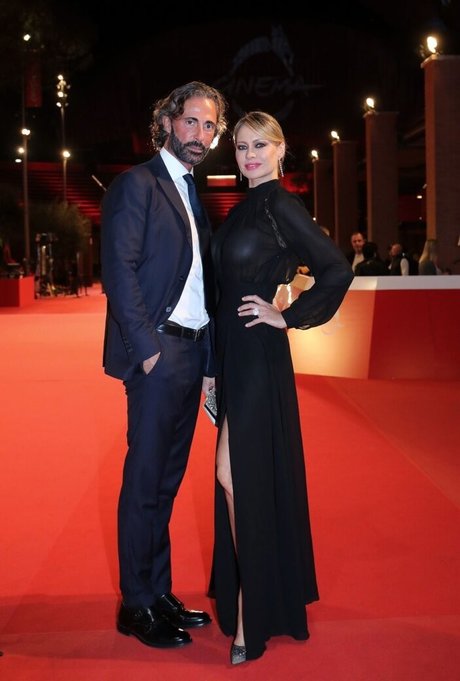 Anna Falchi nudes star images