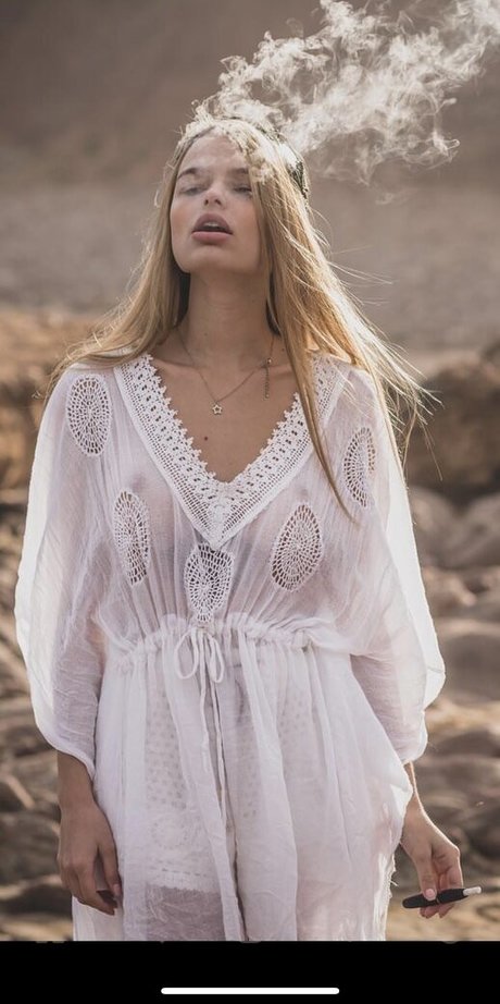 female masturbation onlyfans pretty images