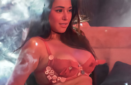 Mycah Sasaki hot actress picture