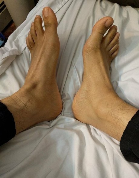 zachsize15 adult star image