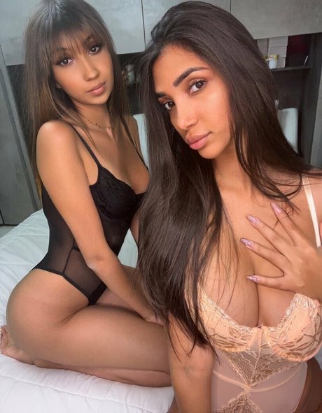 naomidecrescenzo hd model gallery