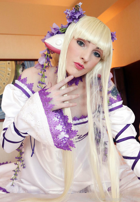 elegant valkyrie pretty actress pictures