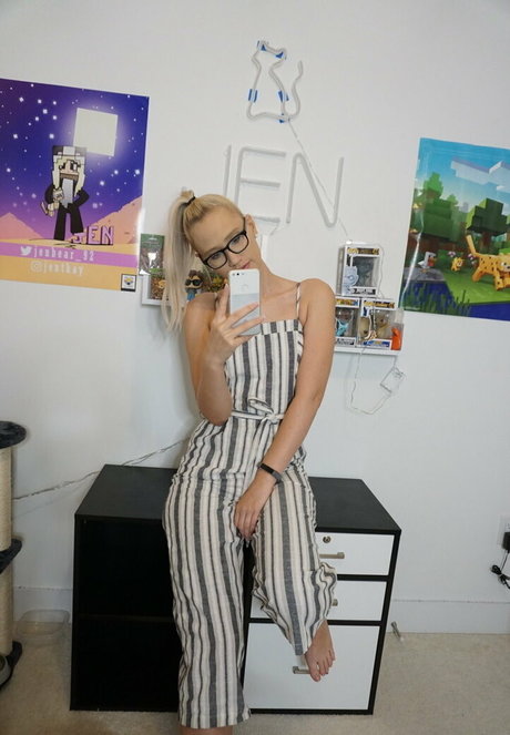 pawg champ_ sexy star image