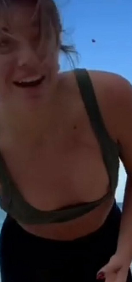 Tabitha Swatosh model sex galleries