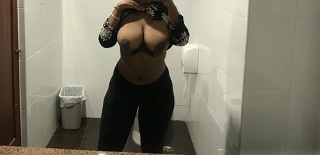 petite skinny onlyfans top pics