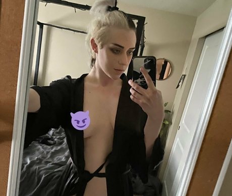 kawaiibesu xxx pornstar img