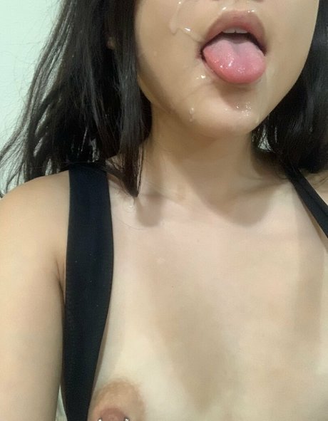 Cutestickyrice top pornstar image