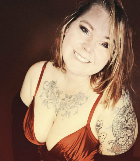 busty redhead teen onlyfans free naked image