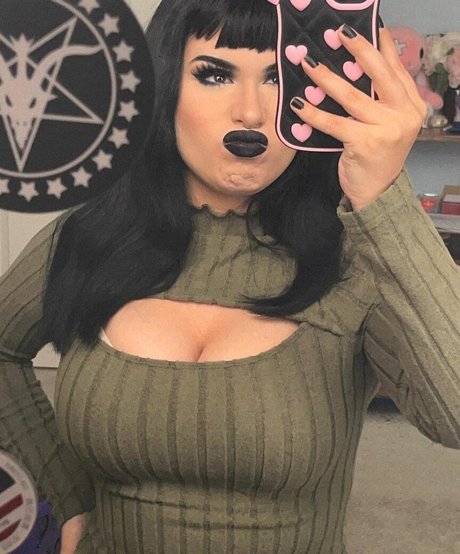 mariana labruja Profile