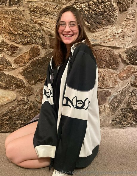 goth princess onlyfans exclusive image