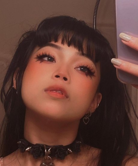 latina shemale onlyfans art nude pic