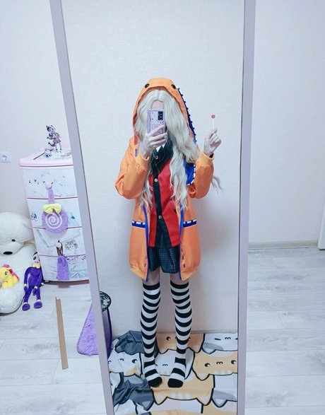 pool threesome onlyfans pornographic images