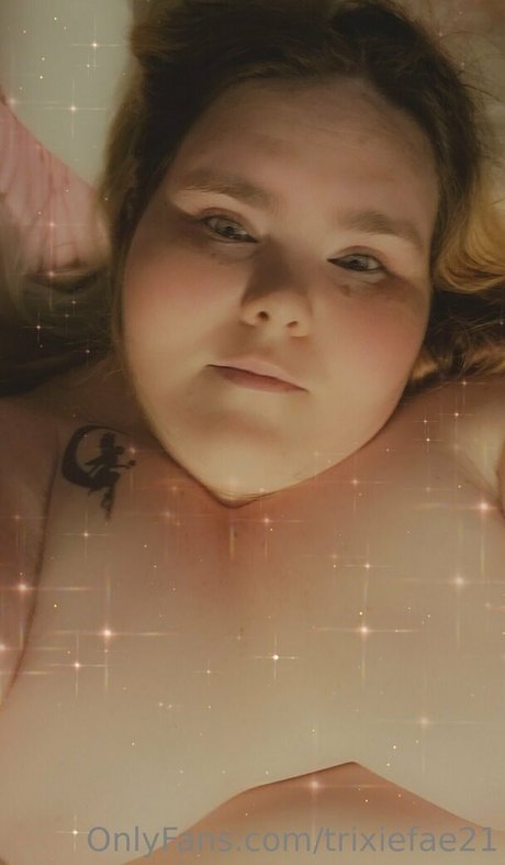 trixiefae21 model nude picture