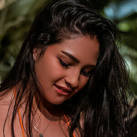 annieguzman best star pics