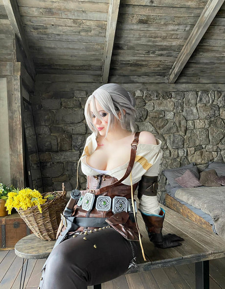 abecker cos adult star pic