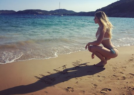 Christina Lionscat art pornstar gallery