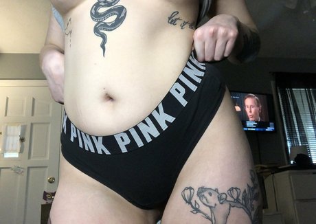 tiny onlyfans sexy naked pic