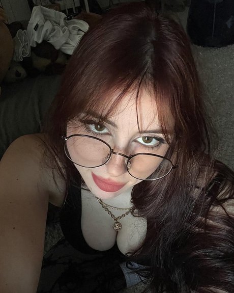 Liv Littlelivbug naked model photo