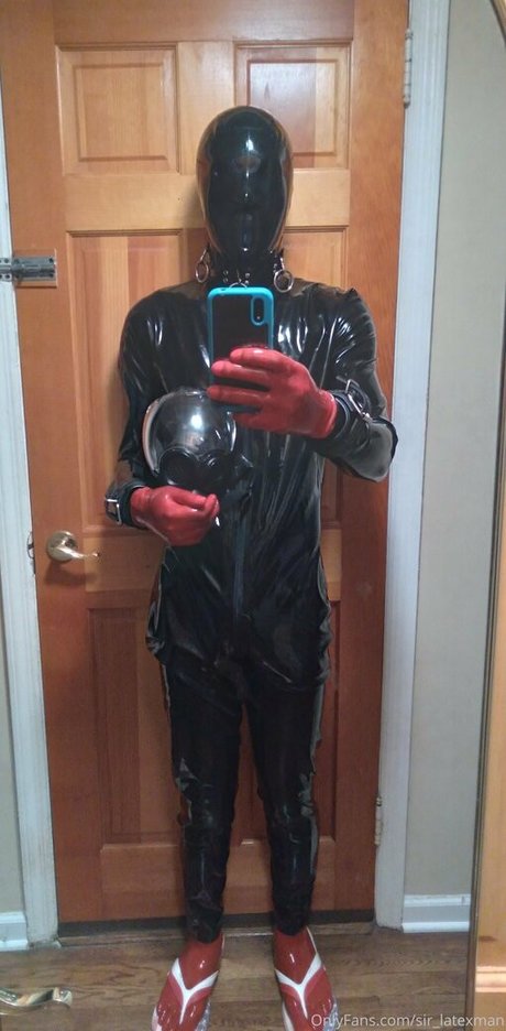 sir latexman star img