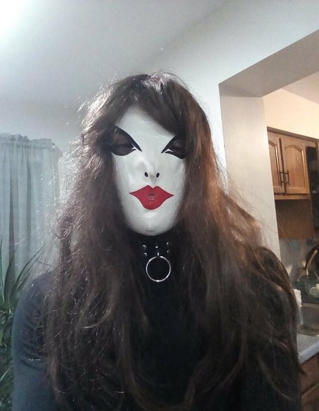 sir latexman exclusive actress photo