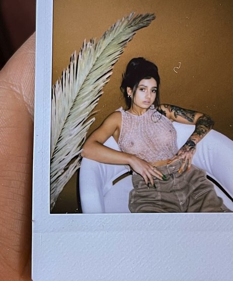 Arina Azarova xxx model picture