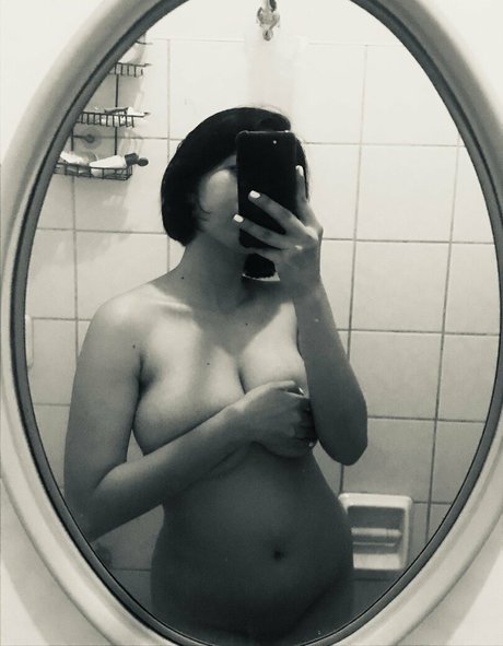 Itsmereesee nude star image