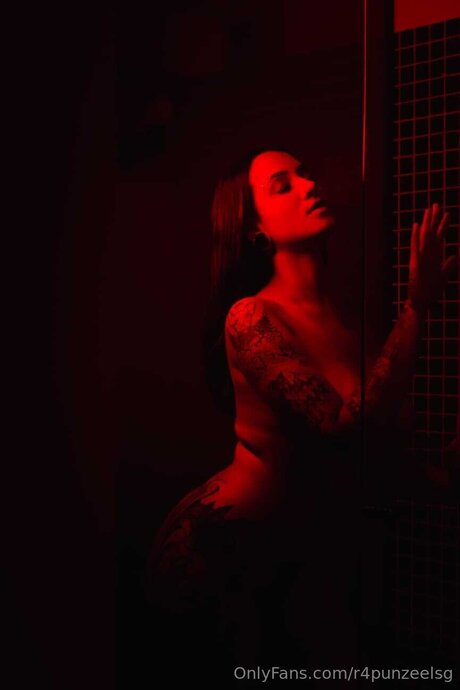 brunette petite onlyfans beautiful naked images