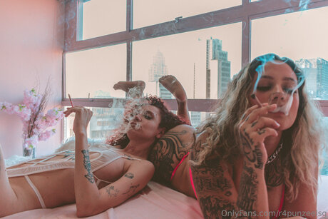 r4punzeelsg sexy star images