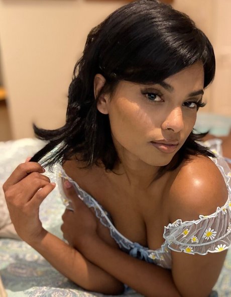 Sin xia nudes star img