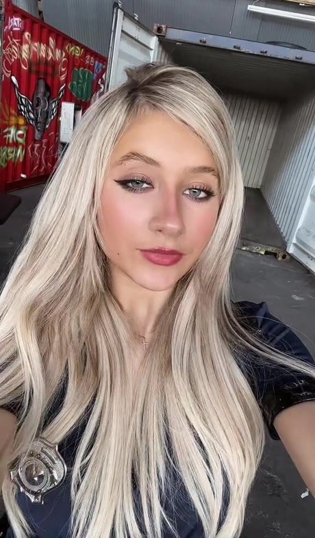 Mel Hock star pretty images