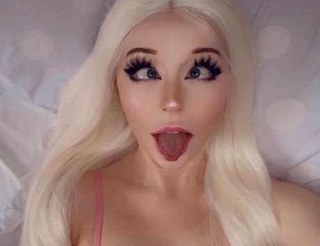 Tally Mali model adult photos