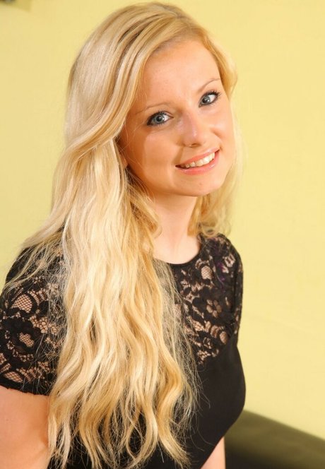 saggy tits onlyfans sexy nudes pictures