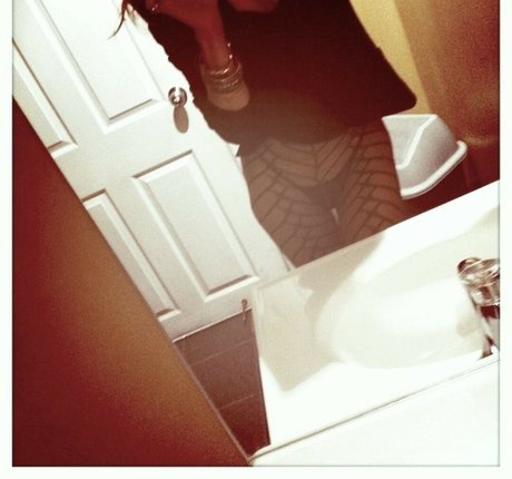 blonde onlyfans top pics