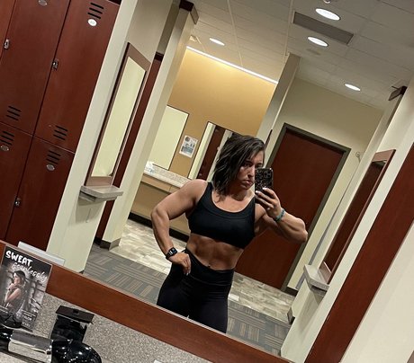 lactating onlyfans hot nude images