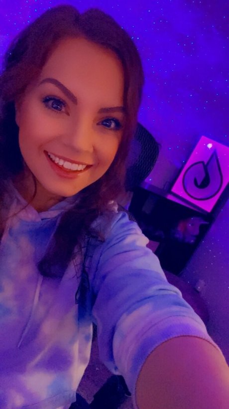 Gingy Gingerliness pornstar hd images