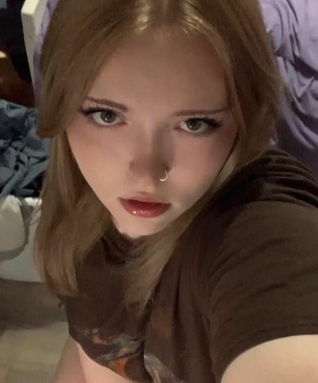 yours___truly___sav1 top actress pics