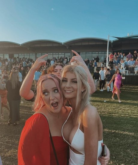 Charlotte Holt xxx actress photos