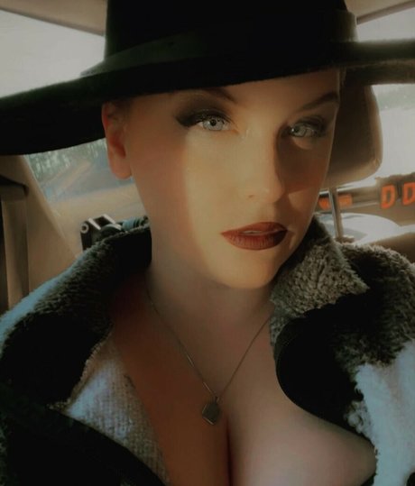 Tnbaecker exclusive star images