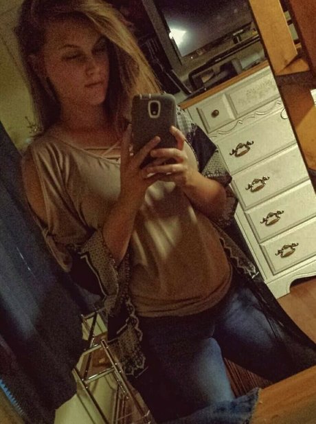 Tnbaecker hot star photo